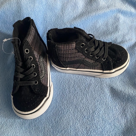 Toddler Vans Shoes - Picture 1 of 5